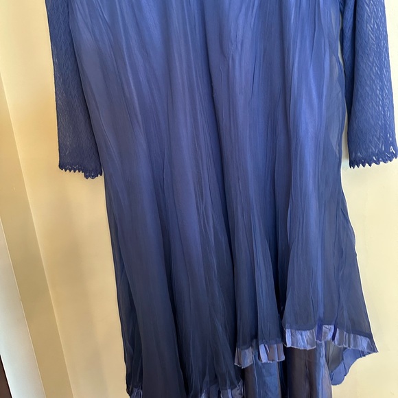 Komarov Lace Trim Charmeuse & Chiffon Tiered Dress - Picture 11 of 12